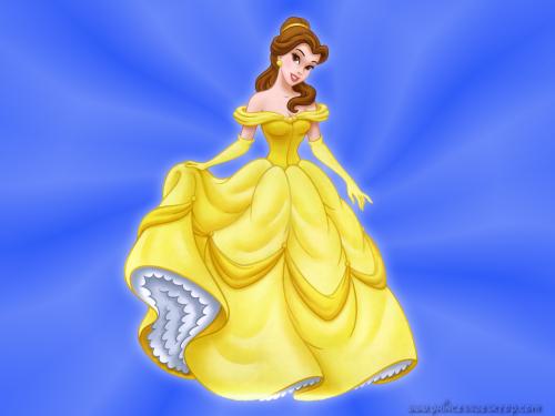 принцесса в желтом наряде